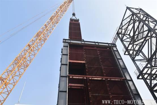 【電廠】洛陽(yáng)萬(wàn)眾項(xiàng)目二號(hào)余熱鍋爐受熱面模塊吊裝工作順利完成
