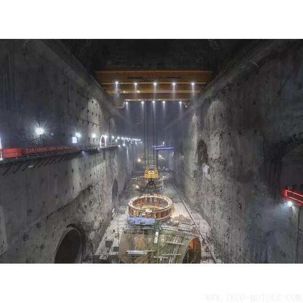 【電廠】烏東德水電站工程12臺機組座環(huán)全部吊裝完成 行業(yè)資訊 第2張 【電廠】烏東德水電站工程12臺機組座環(huán)全部吊裝完成 - TECO東元電機 | 變頻器·伺服電機·減速機·電機解決方案